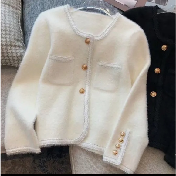 44 Button Pockets Velvet Long Sleeves Loose Round-Neck CoCo Cardigan Jacket - Picture 4 of 4